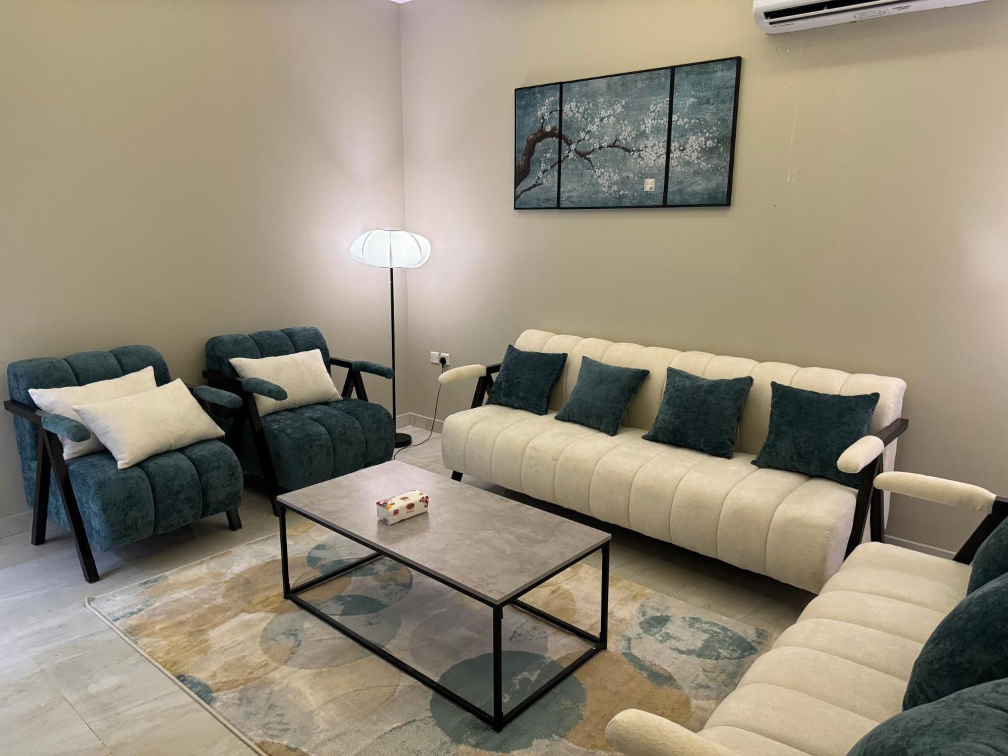 Elegant In Al-narjis أنيقة بثلاث غرف وصالة تسجيل ذاتي * Riyadh